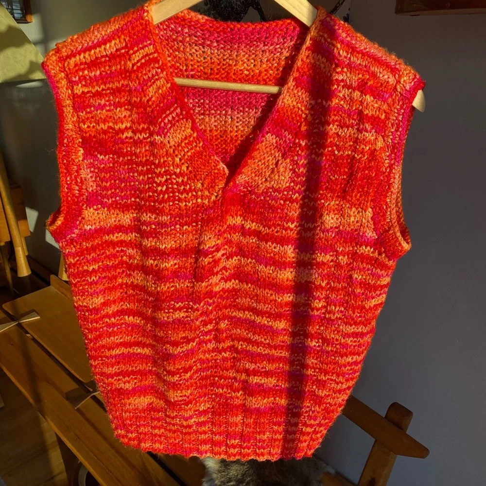 OOAK Vintage 70s80s Vibrant Sunset Multicolor Handmade Crochet Knit Sweater Vest - Picture 2 of 10